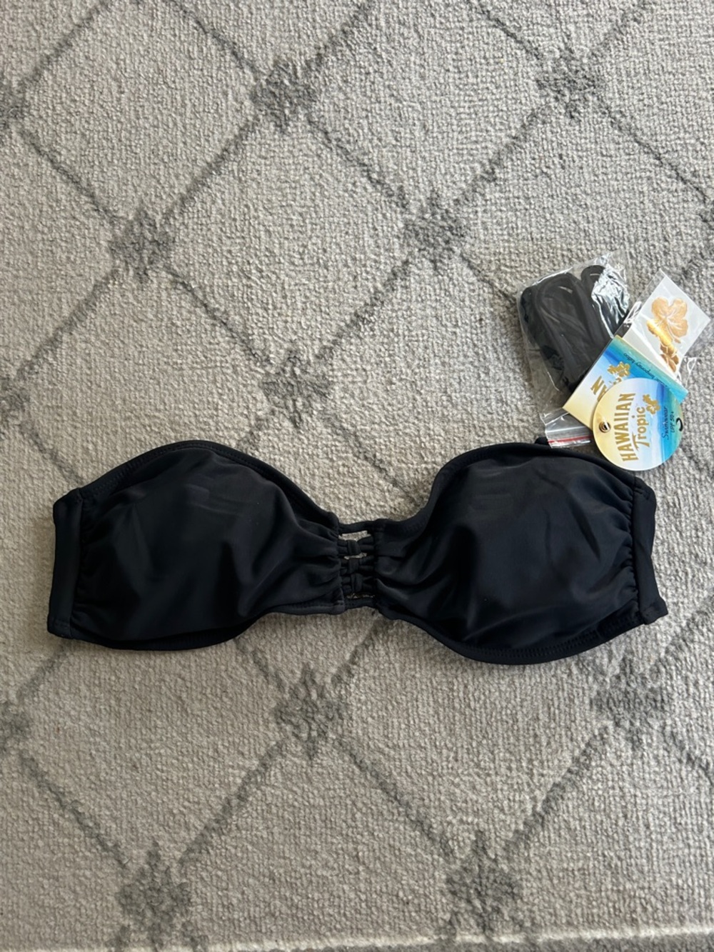 Hawaiian Tropic Women's Black Bikini Top NWT